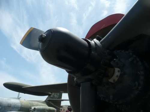 Фотообзор - американский ударный самолет Douglas A-26K Counter Invader (189 фото)