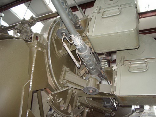 Фотообзор - американский бронетранспортер M16 Wasp (87 фото)