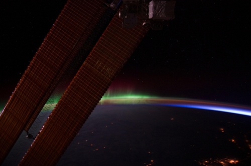 Ночные снимки Земли из космоса (101 фото)
