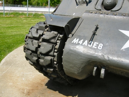 Фотообзор - американский средний танк M4A3E8 Sherman (91 фото)