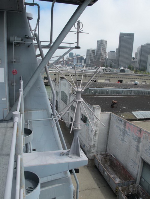 Фотообзор - американский ракетный крейсер USS Bunker Hill CG-52 (248 фото)