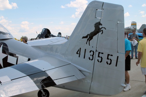 Фотообзор - американский истребитель P-51D Mustang Little Horse (25 фото)