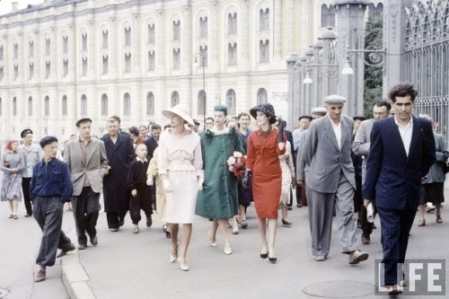 Кристиан Диор в Москве. Уникальные фото 1959 год (31 фото)