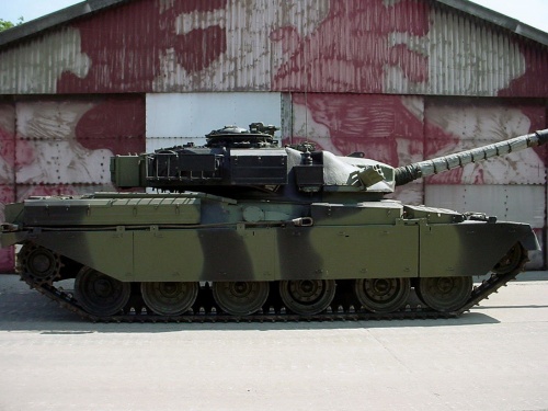 Фотообзор - британский основной боевой танк Chieftain (28 фото)