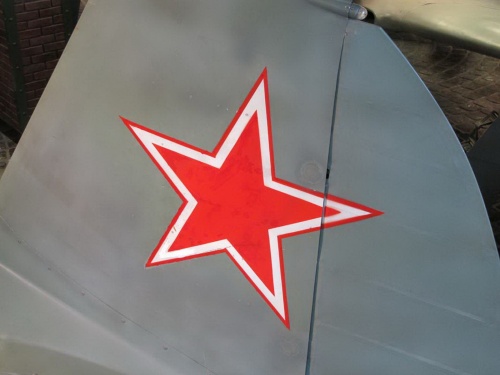 Фотообзор - советский истребитель ЯК-15 (48 фото)