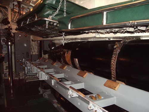 Photo review - American submarine USS Pampanito SS-383 (168 photos)
