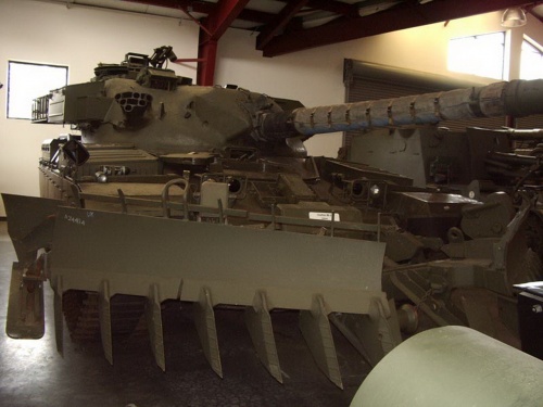 Фотообзор - британский основной боевой танк Chieftain Mk 6 (80 фото)