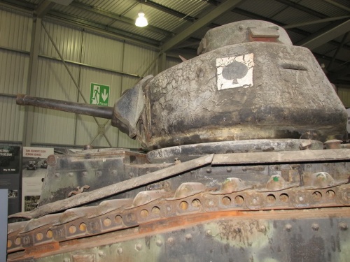 Фотообзор - французский тяжелый танк Char B1 (28 фото)