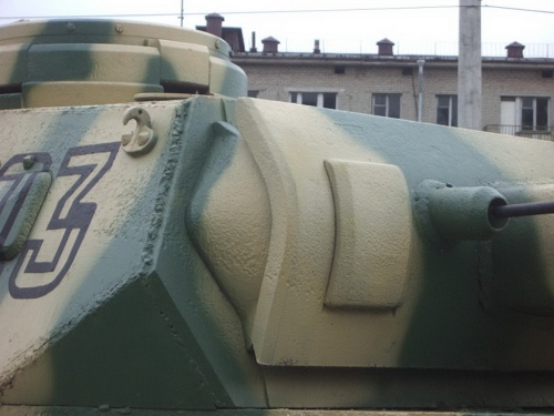 Фотообзор - немецкий средний танк PzKpfw III Ausf.J (35 фото)