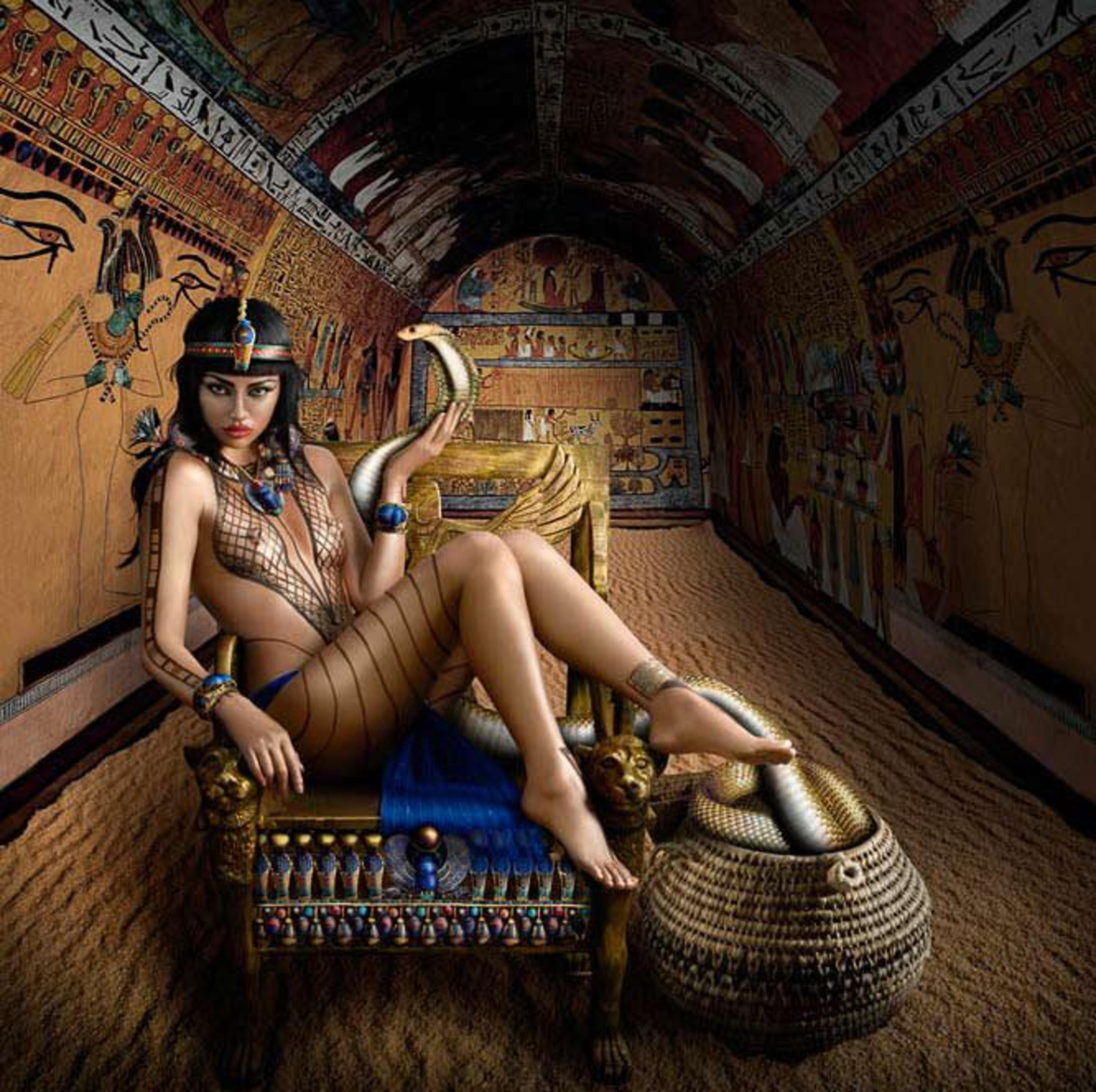 Guasta Cleopatra And The Asp