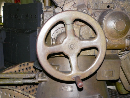 Фотообзор - советская зенитная пушка колибра 85mm 52-K AA образца 1939 года (207 фото)