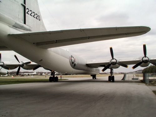 Фотообзор - американский стратегический бомбардировщик B-36J Peacemaker (39 фото)