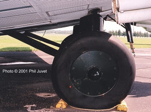 Фотообхзор - немецкий транспортный самолет Ju-52 (32 фото)