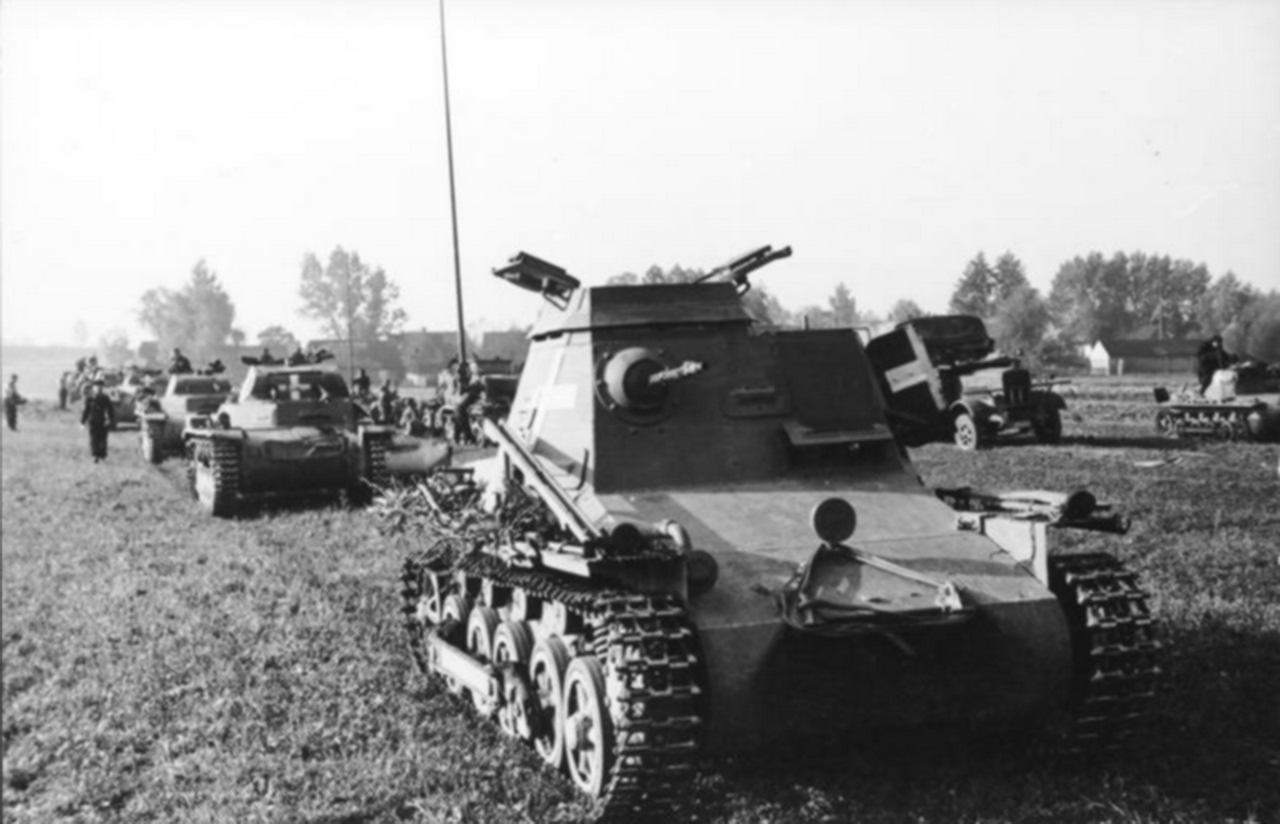 Названия танков вермахта. Танки блицкрига PZ.I И PZ.II. Машины на базе pz1. Танки третьего рейха в 1936. Танки Польши 1939.