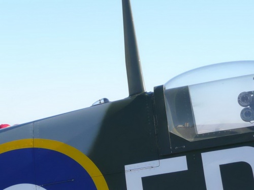 Английский истребитель Spitfire MK IX (78 фото)