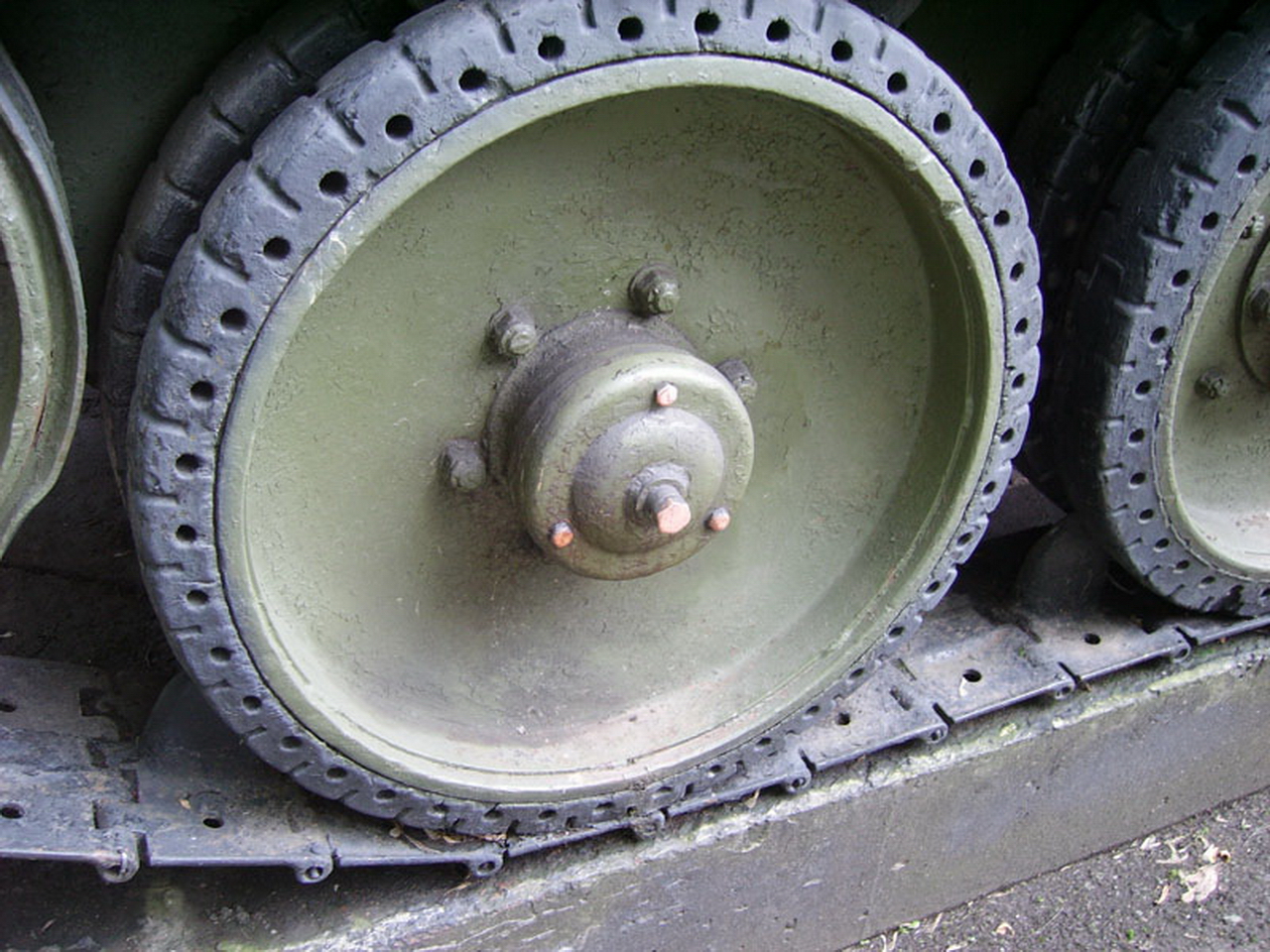 Колеса на танк 500