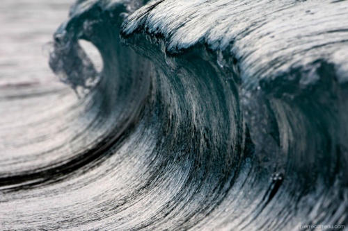 Феноменальные фотографии морских волн (15 фото)