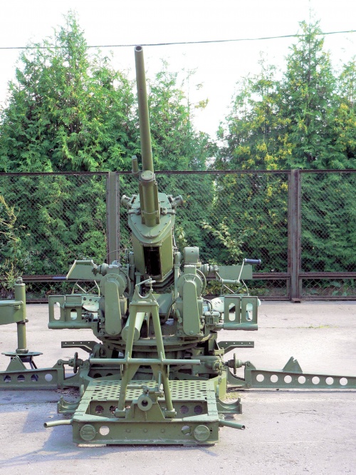 Фотообзор - американская зенитная пушка M3 37mm (51 фото)