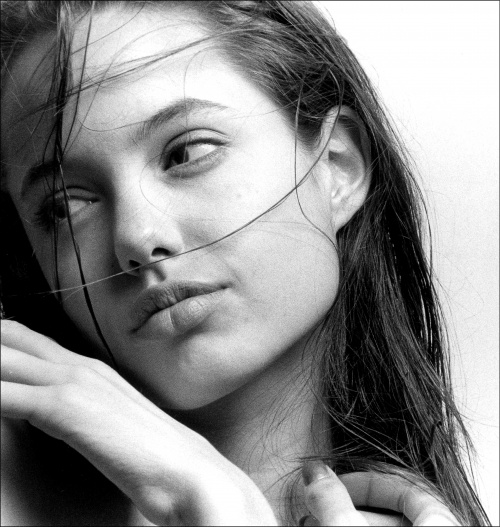 Angelina Jolie - Early Photoshoots (1991) (50 фото)