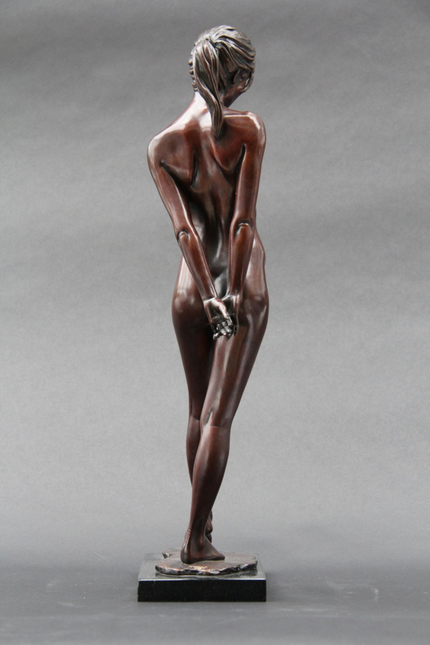 голая женская скульптура фото 53