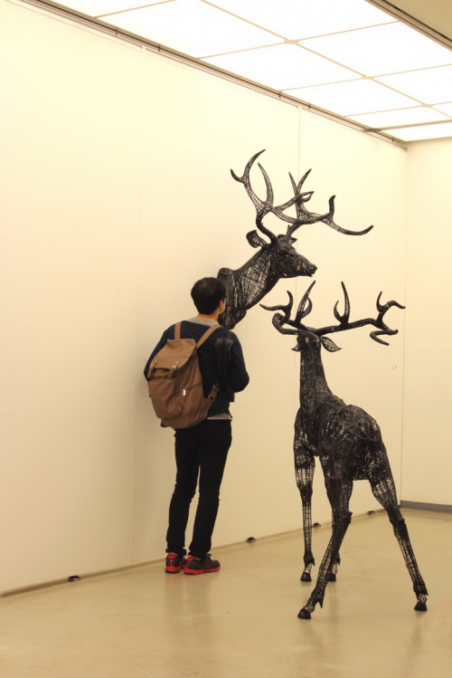 Проволочные скульптуры Yong Won Song (10 фото)