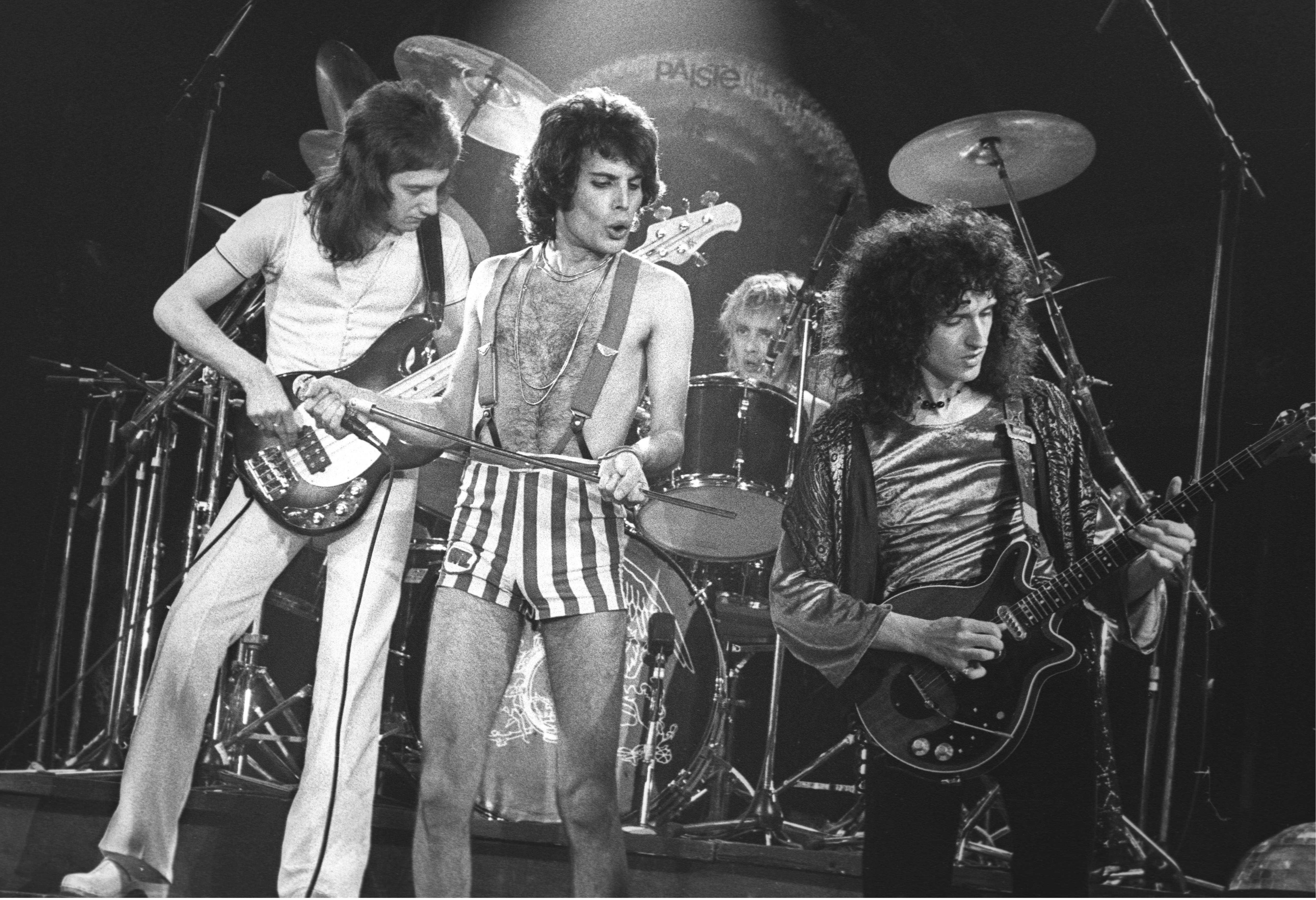 Слушать лучшие песни группы квин. Группа Квин 1970. Группа Queen 80е. Группа Queen 70s. Queen Band 1986.