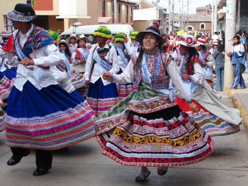 Перуанский национальный костюм (21 фото)